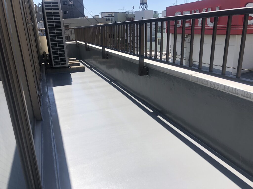 東京都世田谷区　第二Ｓビル　バルコニー防水工事