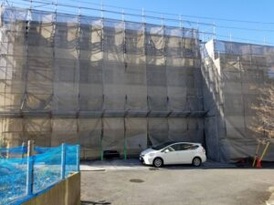 神奈川県横浜市　Ｓアパート　改修工事　足場仮設・塗装工事①