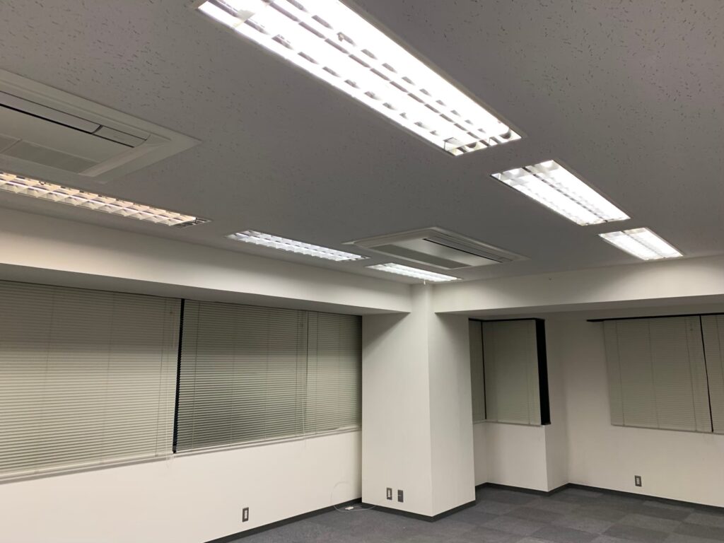 東京都台東区　Ｉビル４Ｆ　内部塗装工事