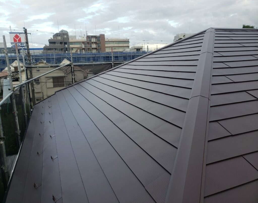東京都杉並区　K様邸　屋根雨樋改修工事、雨樋一部補修工事②