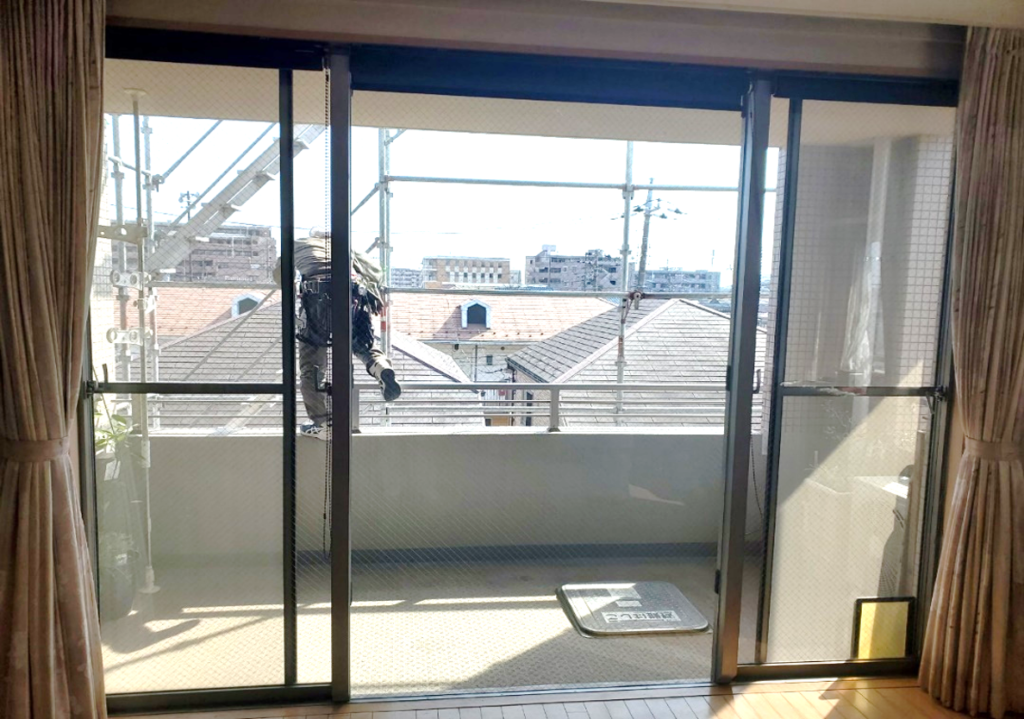 東京都練馬区　Tマンション　ガラス交換工事